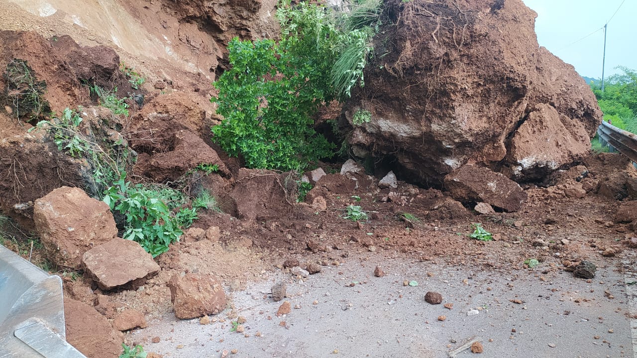 himachal national highway 5 closed at chakki mod due to landslide near parwanoo 1 – The News Mill