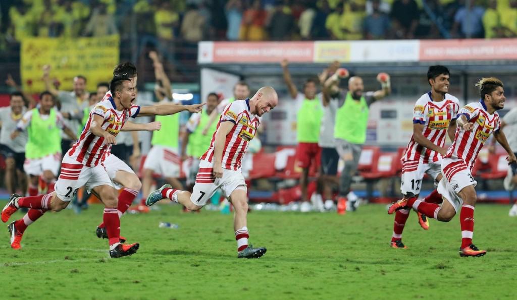 Atletico de Kolkata players celebrate after winning the title of Hero Indian Super League season 3 against Kerala Blasters FC in Kochi today – The News Mill