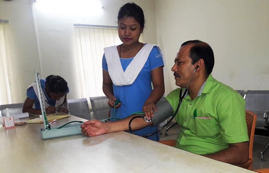 Weekly OPD clinic at the Guwahati Press Club helps Guwahati journalists 1 – The News Mill