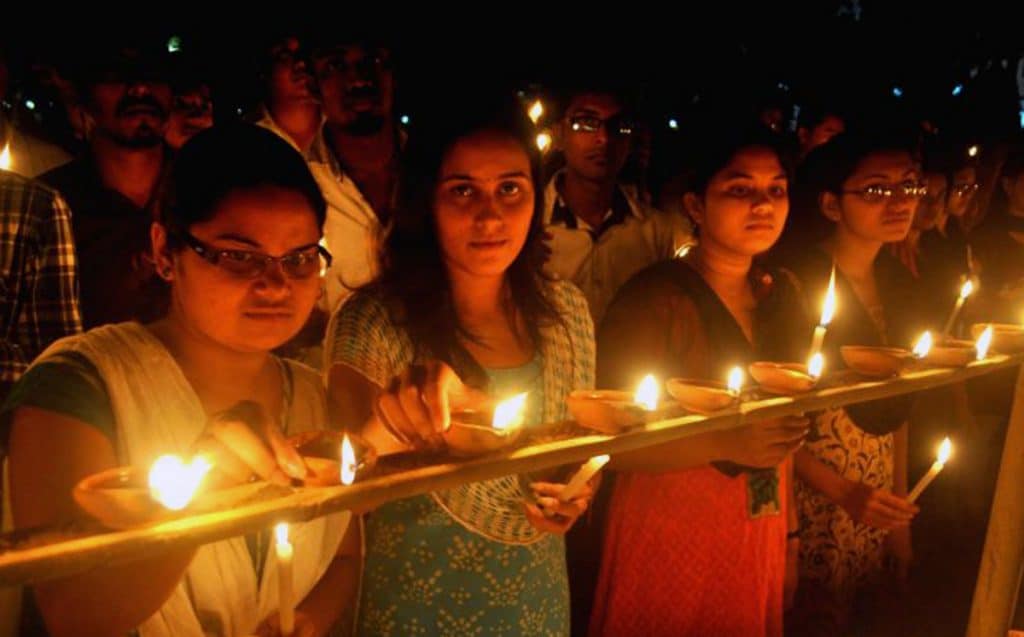 people light candles and earthen lamps – The News Mill