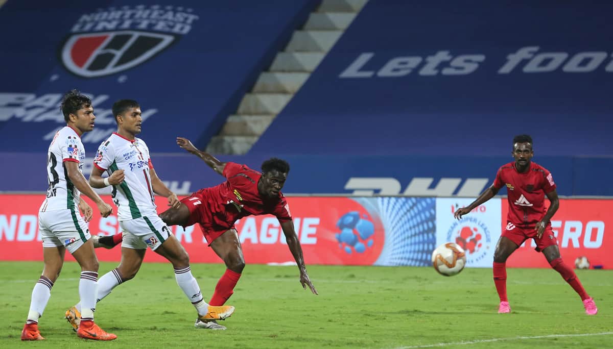 Idrissa Sylla of NorthEast United FC scores a goal | Photo: ISL