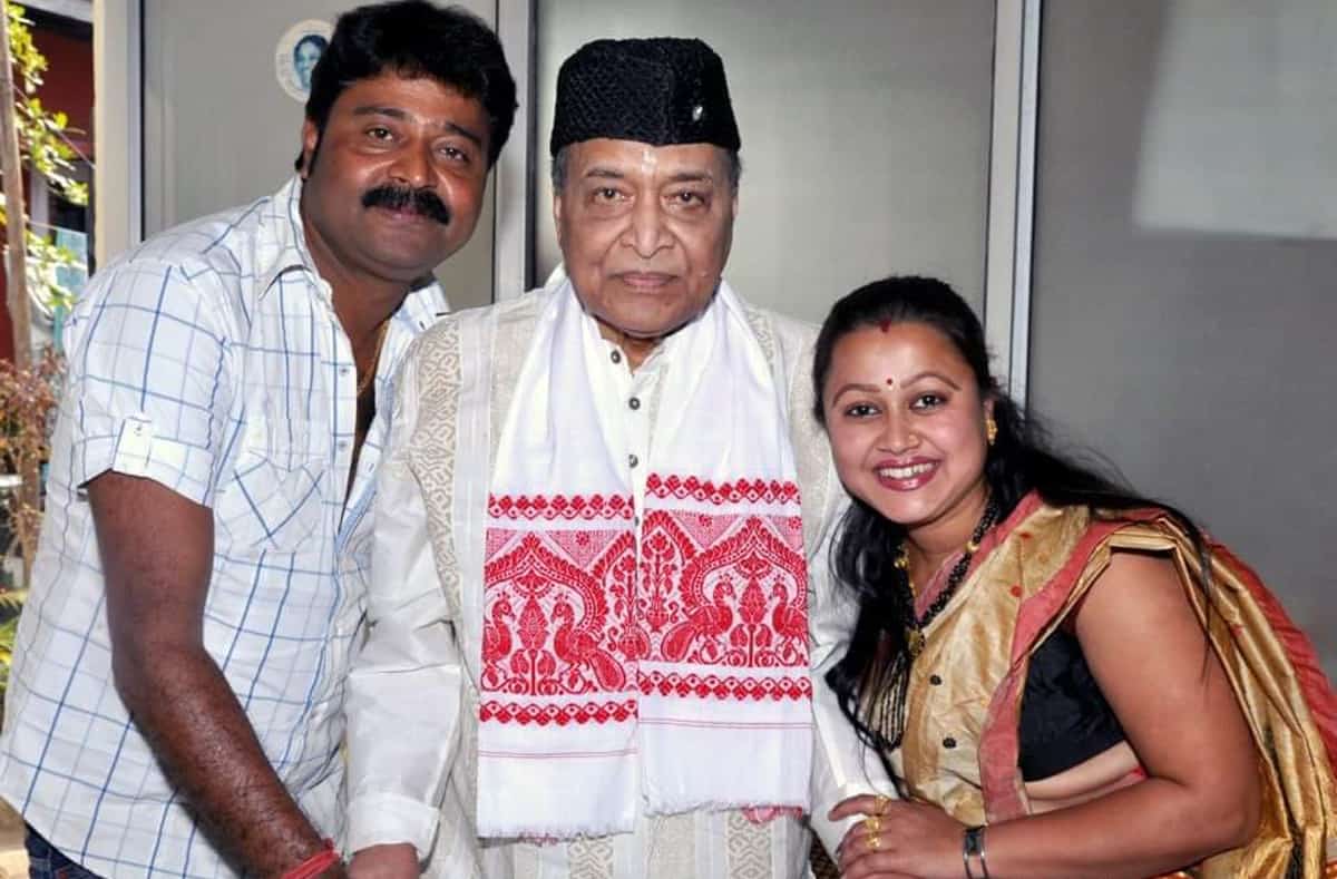 Mridul Bhuyan, his wife Aditi Bhuyan with legendary singer Bhupen Hazarika