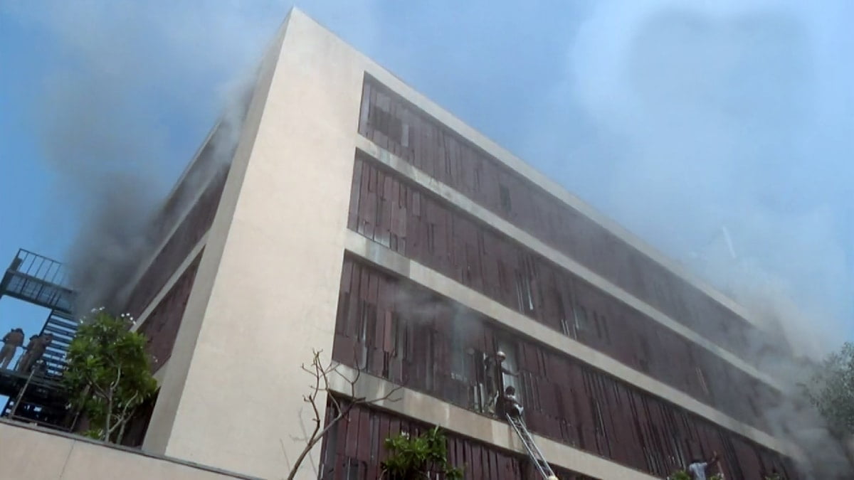 Fire broke out at Levana hotel in Lucknow