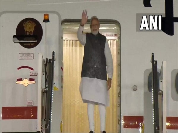 pm modi emplanes for japan to attend state funeral of former pm shinzo abe – The News Mill