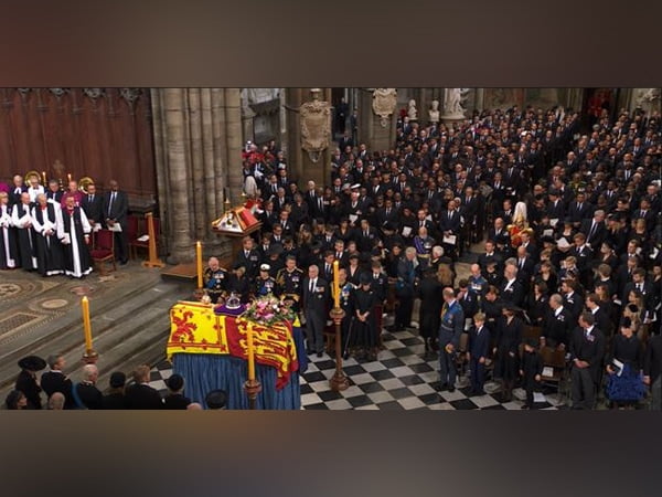 queen elizabeths funeral ends at westminster abbey two minutes silence observed – The News Mill