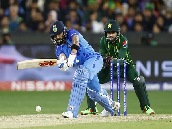 t20 wc chasemaster kohli steers india to four wicket win over pakistan jpg – The News Mill