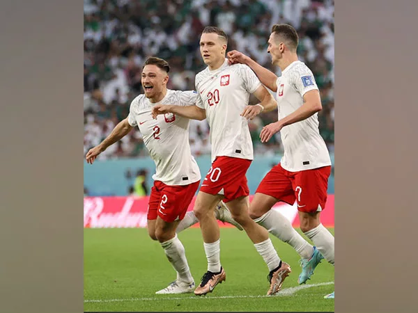 fifa world cup 2022 zielinsk gives poland lead szczesny saves penalty in first half jpg – The News Mill