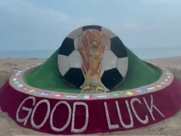 odisha sudarsan pattnaik creates fifa world cup trophys sand art – The News Mill