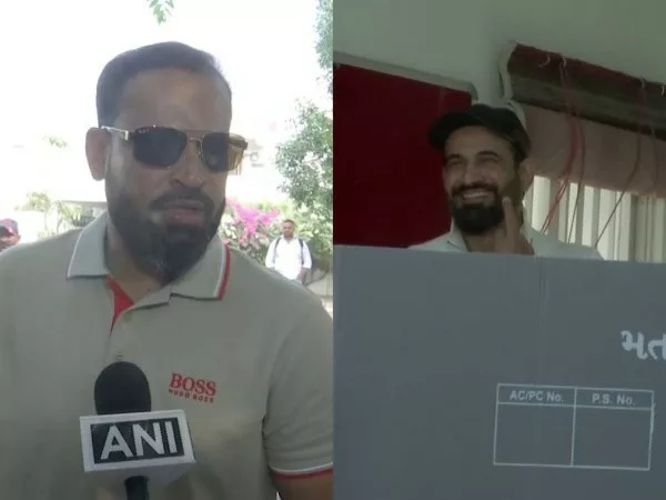 former cricketers yusuf irfan pathan cast vote in vadodara jpg – The News Mill