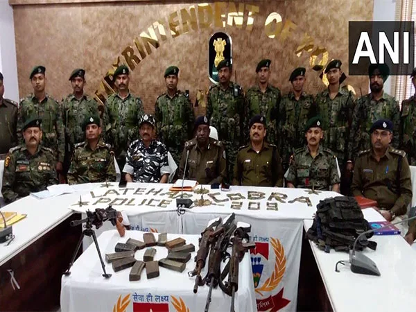 jharkhand crpf police seizes arms and ammunition in burha pahar area jpg – The News Mill