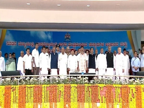 8 mlas sworn in as ministers in new karnataka cabinet – The News Mill