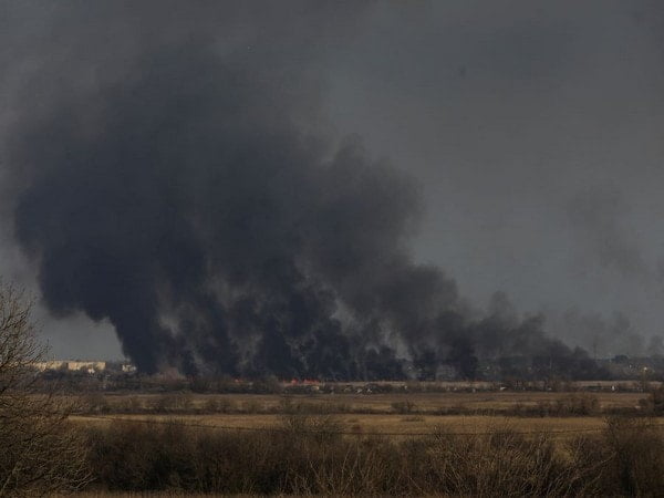 explosions rock eastern ukrainian city of luhansk – The News Mill