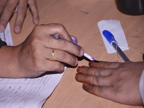 karnataka assembly elections polling ends 65 69 pc voter turnout recorded till 5 pm – The News Mill