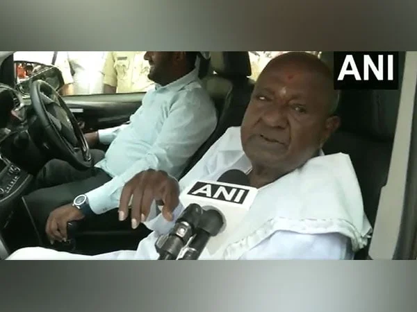 karnataka assembly polls former pm hd devegowda lauds all around development in native village after casting his vote – The News Mill