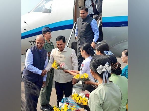 sarbananda sonowal receives first indian cargo ship at myanmars sittwe port – The News Mill