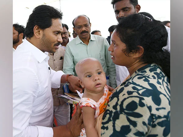 andhra cm extends financial help to cancer stricken baby – The News Mill