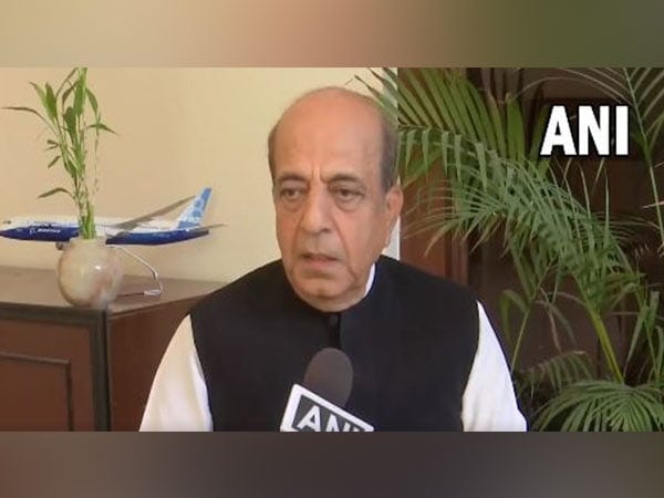 former railways minister dinesh trivedi slams mamata banerjee over dal mein kuch kaala comments – The News Mill