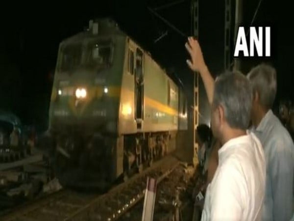 odisha train services resume on both lines in balasore vaishnaw waves at passengers prays for safe journey – The News Mill