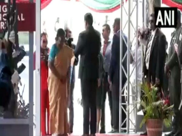 president droupadi murmu arrives in suriname to hold meeting with president chandrikapersad santokhi – The News Mill