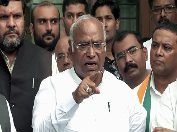 the cbi is meant to investigate crimes not railway accidents kharge writes to pm modi over probe in odisha triple accident – The News Mill