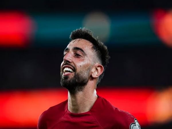 bruno fernandes reveals harry maguires reaction after being stripped off manchester uniteds captaincy – The News Mill