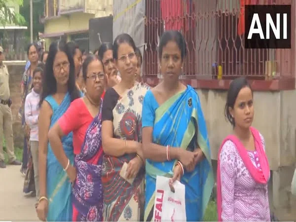 wb panchayat elections re polling underway in 697 booths in 5 districts – The News Mill
