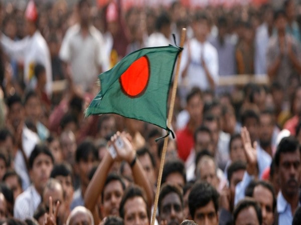 bangladesh 50 injured as bangladesh nationalist party awami league clash in comilla – The News Mill