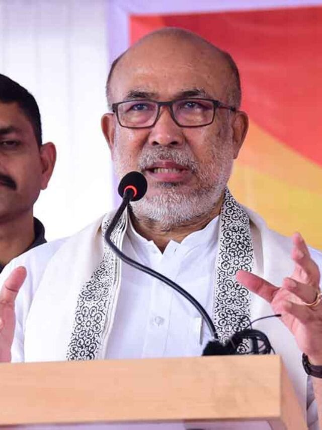 Manipur CM Biren Singh hands over temporary shelter homes to displaced families (3)