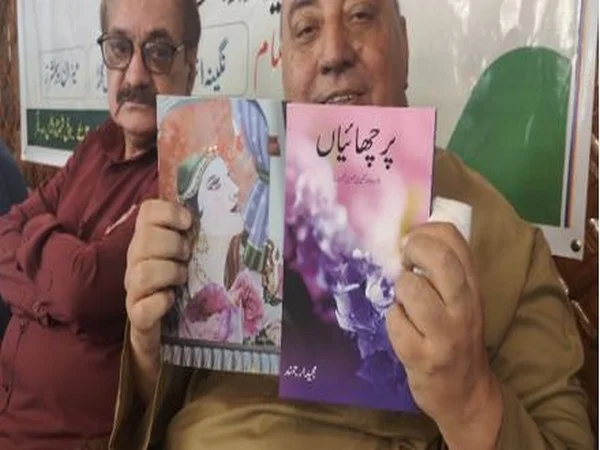 grand book release event at srinagar showcases kashmiri literary gems parchaian and gul snober by majeed arjumand unveiled – The News Mill
