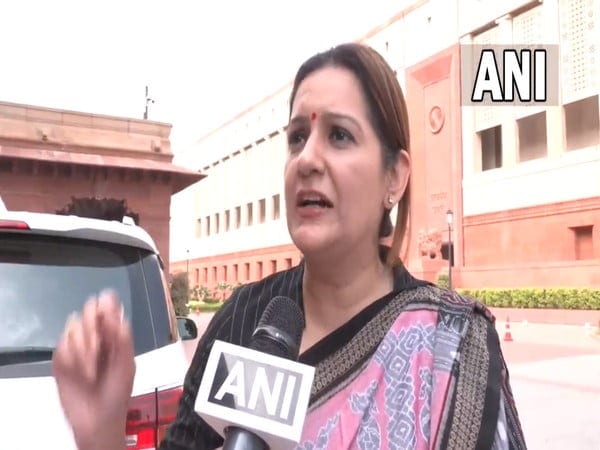just because you enjoy majority priyanka chaturvedi slams centre on aap mps suspension – The News Mill