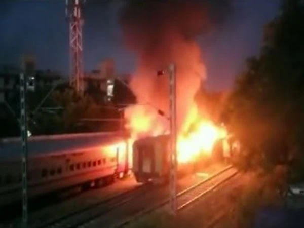 madurai train coach fire southern circle railway safety commissioner to conduct statutory inquiry today – The News Mill