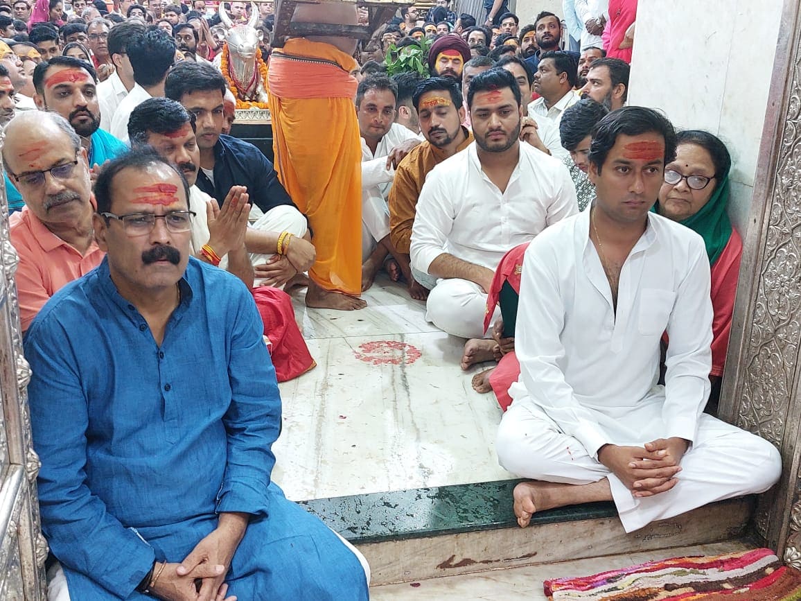 mp devotees throng mahakaleshwar temple on last shravan somvar in ujjain – The News Mill