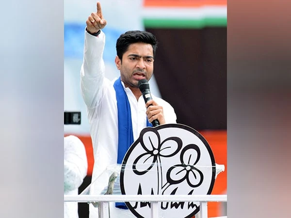 my surname is banerjee we know to fight without surrendering to delhi tmc leader abhishek banerjee – The News Mill
