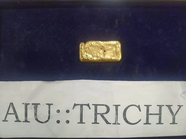 tamil nadu gold worth rs 12 lakh seized at trichy airport – The News Mill