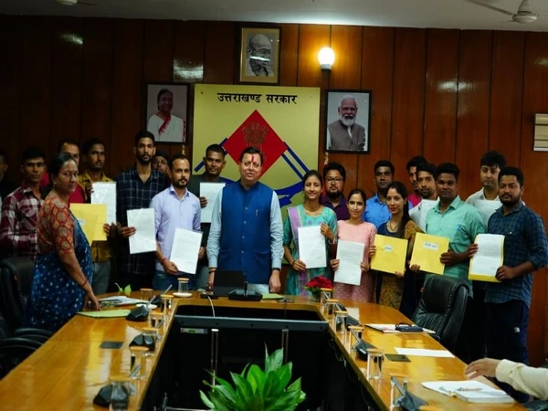 uttarakhand cm hands appointment letters to 17 candidates under higher education dept – The News Mill