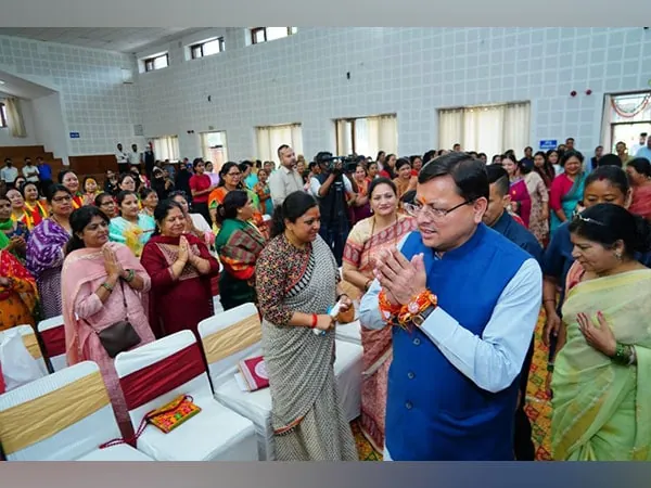 uttarakhand women tie rakhi to cm dhami ahead of raksha bandhan – The News Mill