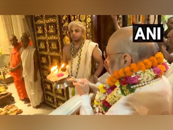 amit shah offers prayers at iskcon temple in delhi on janmashtami – The News Mill