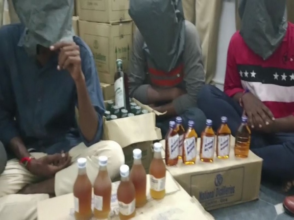 andhra four arrested for smuggling liquor from goa – The News Mill