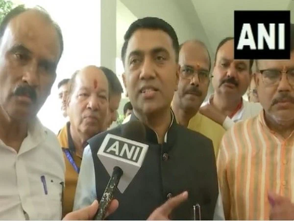 chief minister pramod sawant distributes sanction orders under griha aadhar scheme – The News Mill