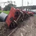 four wagons of goods train derail in maharashtra – The News Mill