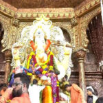 ganesh chaturthi devotees offer prayers at lalbaugcha raja in mumbai – The News Mill
