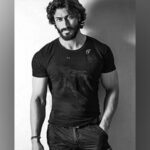 i connect with raw power of earth vidyut jammwal enjoys volcanic mud bath – The News Mill