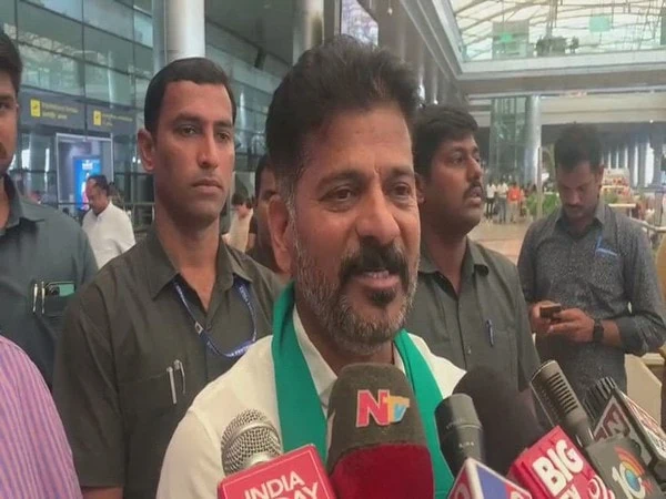 kcr and central government behind raids on congress candidates revanth reddy – The News Mill