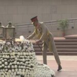 commander of sri lankan army lays wreath at national war memorial – The News Mill